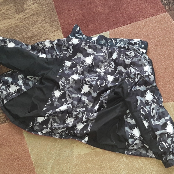 Jacket - Picture 3 of 3